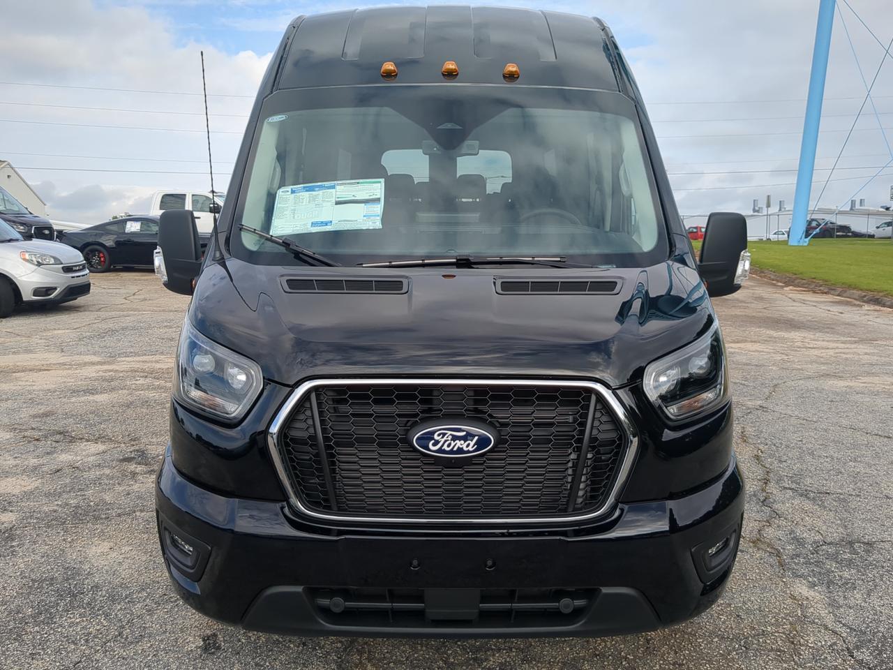 2026 Ford Transit Passenger Wagon XLT Appleton WI