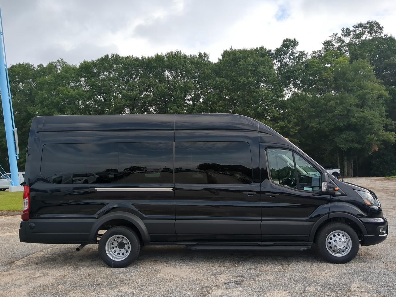2026 Ford Transit Passenger Wagon XLT Appleton WI