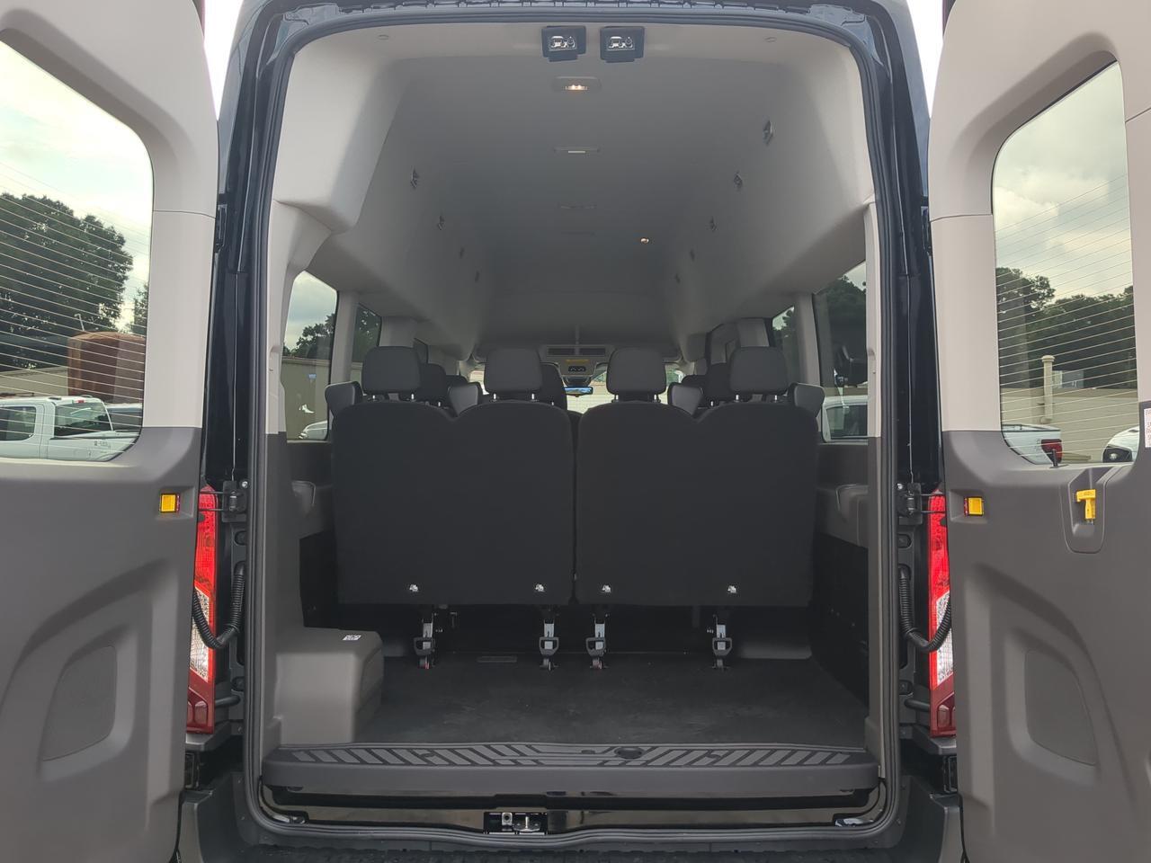 2026 Ford Transit Passenger Wagon XLT Appleton WI