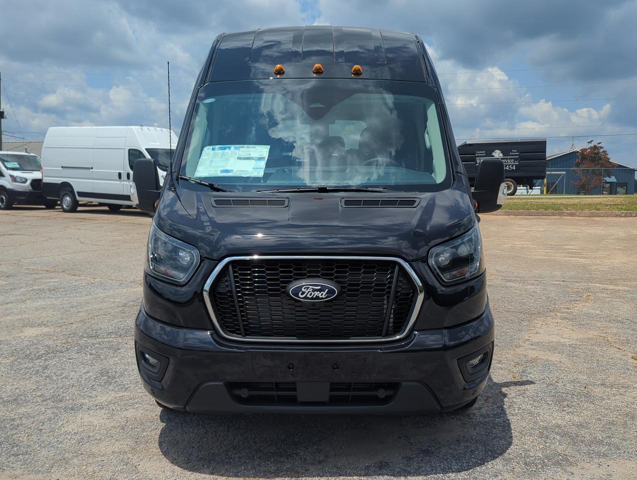 2026 Ford Transit Passenger Wagon XLT Appleton WI
