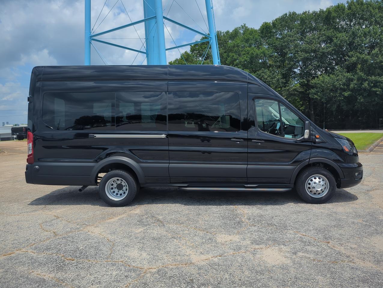 2026 Ford Transit Passenger Wagon XLT Appleton WI