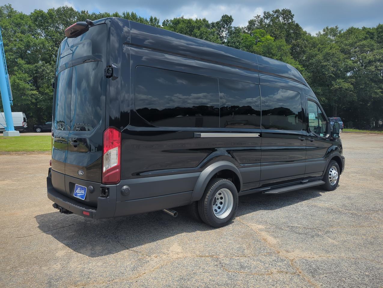 2026 Ford Transit Passenger Wagon XLT Appleton WI