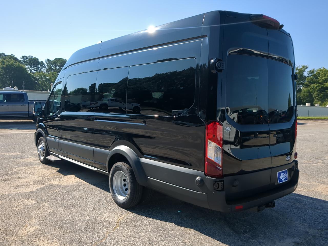 2026 Ford Transit Passenger Wagon XLT Appleton WI
