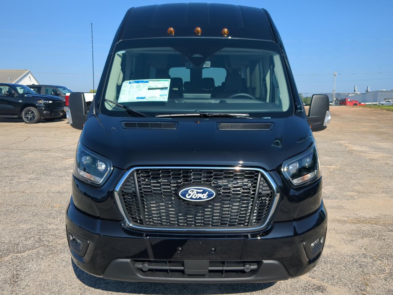 2026 Ford Transit Passenger Wagon XLT Appleton WI
