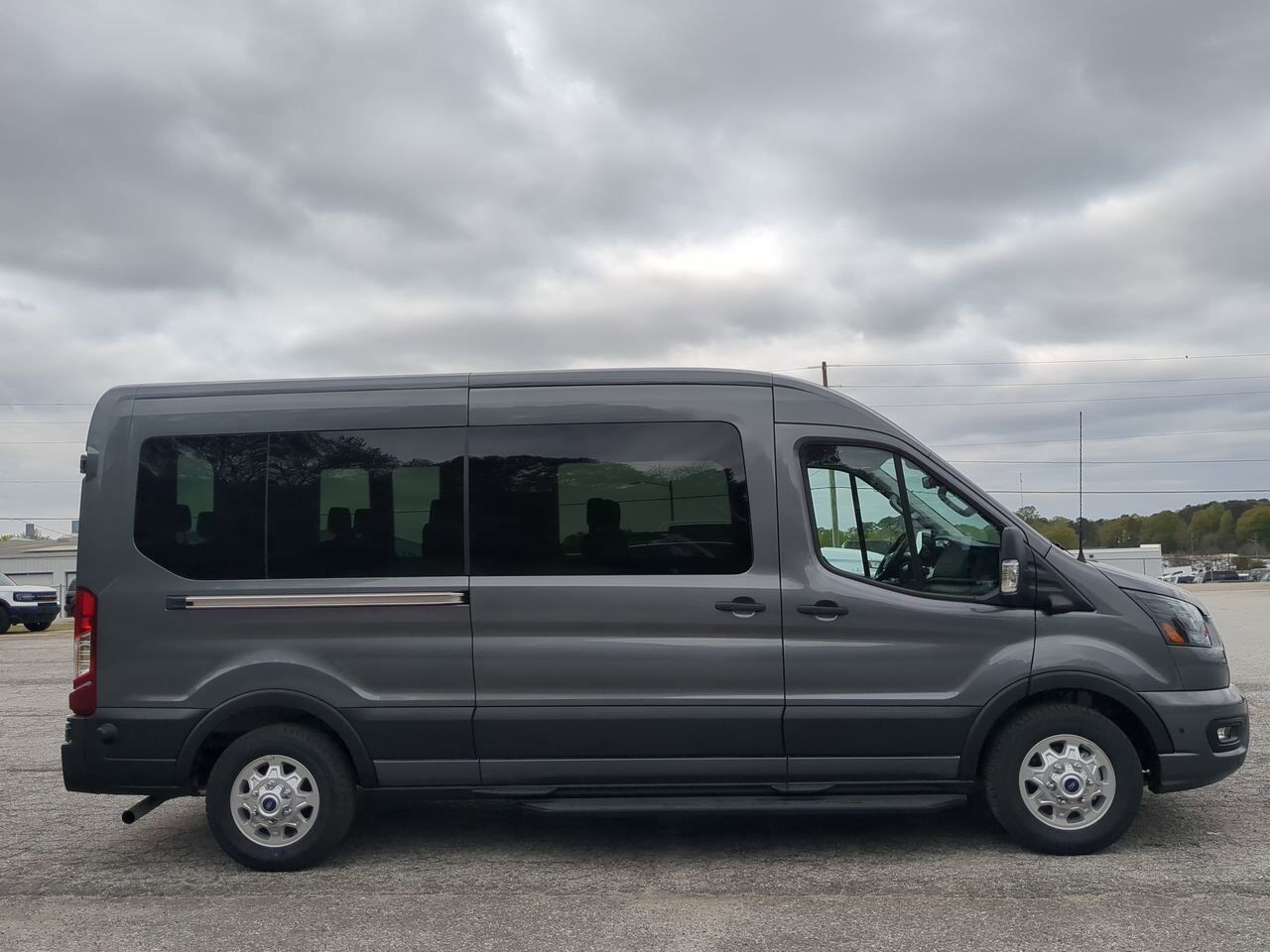 2026 Ford Transit Passenger Wagon XLT