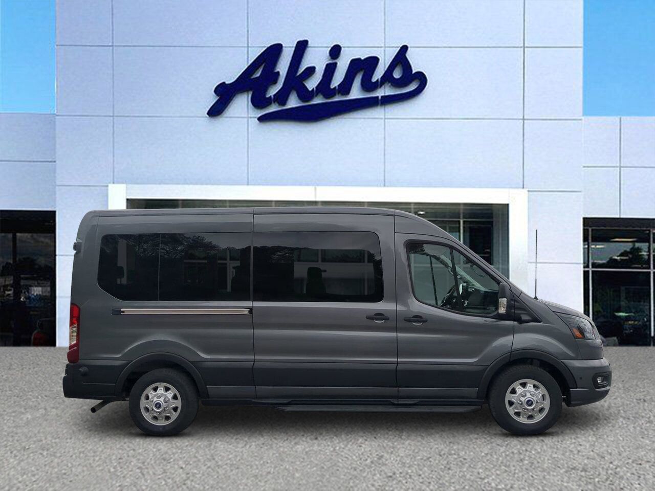 2026 Ford Transit Passenger Wagon XLT