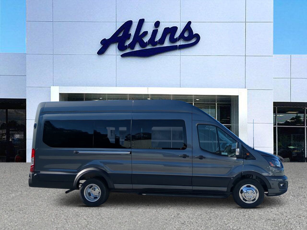 2026 Ford Transit Passenger Wagon XLT