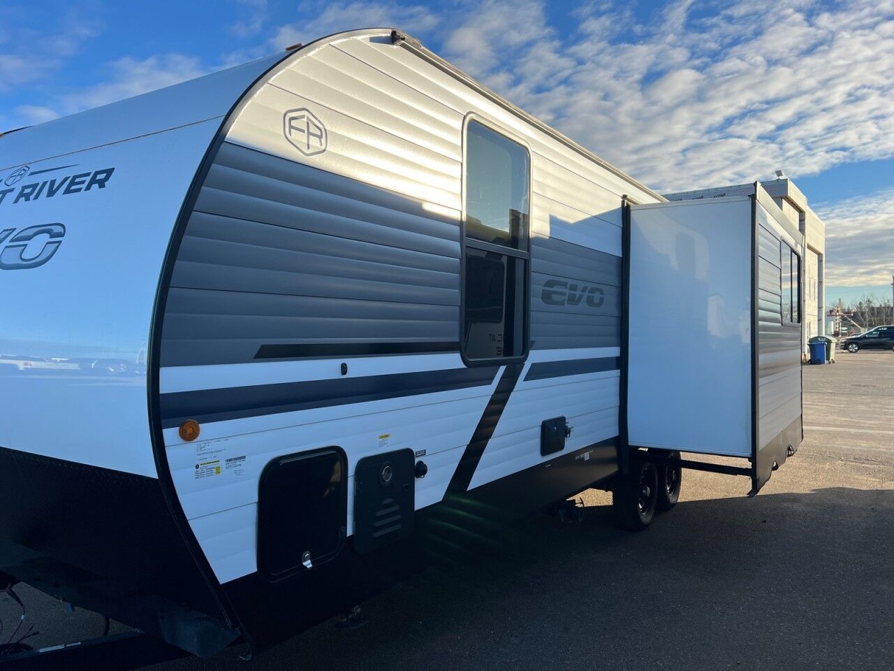 2026 Forest River STEALTH EVO 2560RD High Level AB