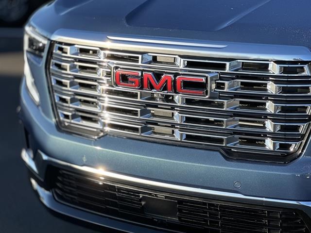 2026 GMC Acadia 4DR DENALI