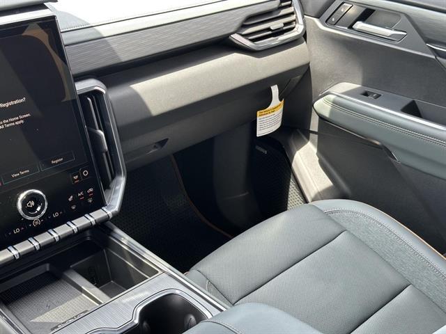 2026 GMC Acadia AT4 Tucson AZ