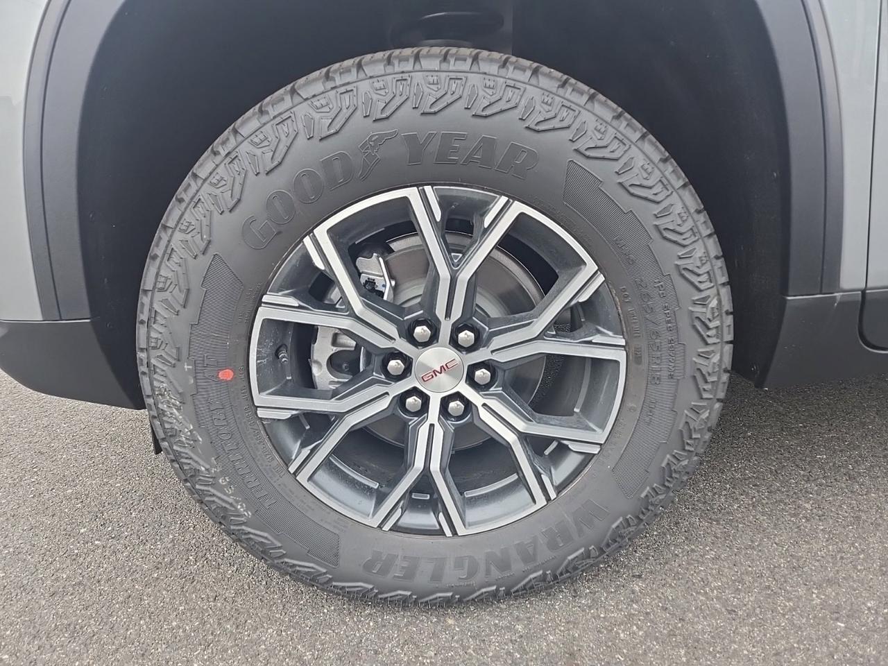 2026 GMC Acadia AT4 Fredericksburg VA