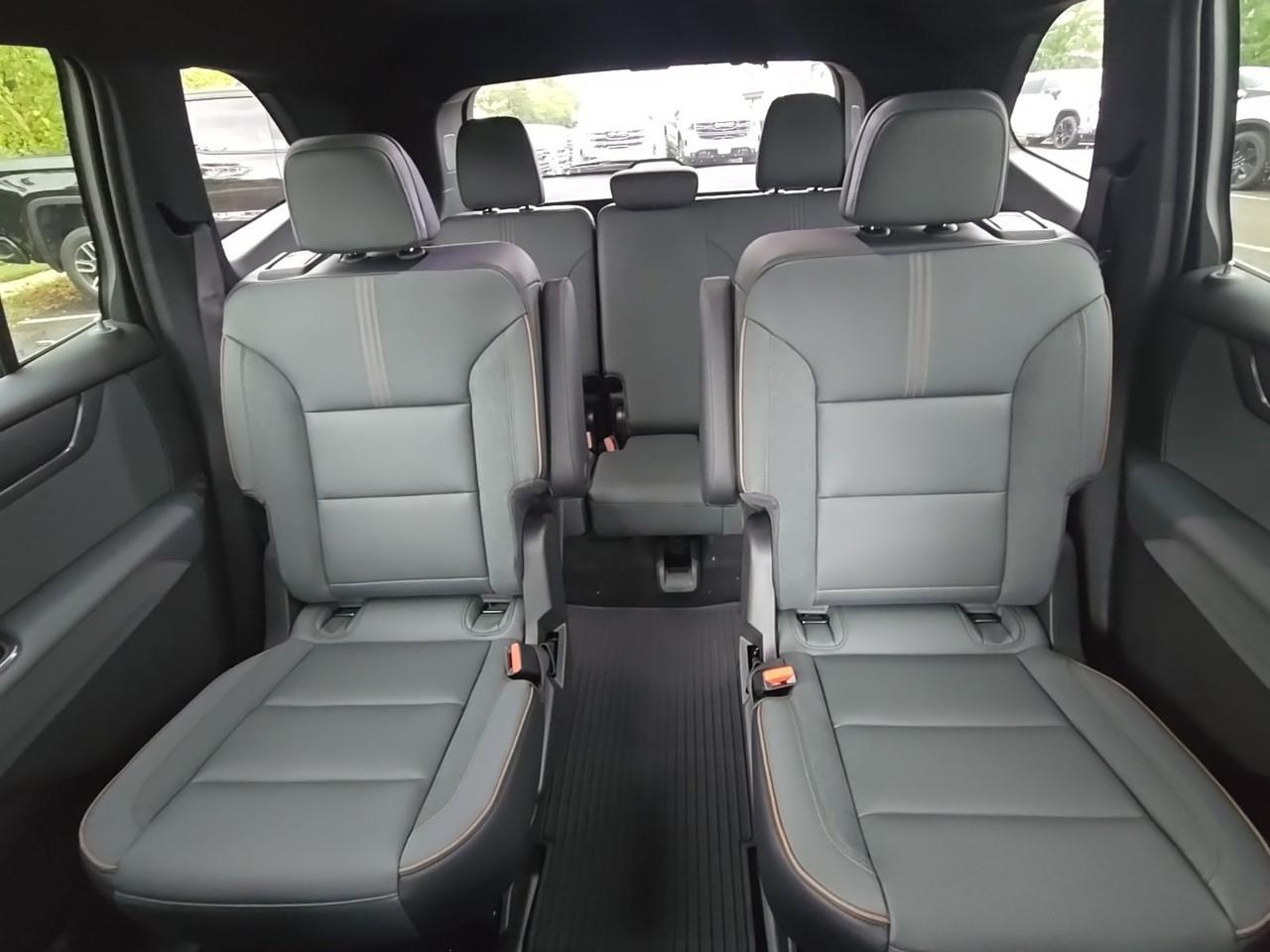2026 GMC Acadia AT4 Fredericksburg VA