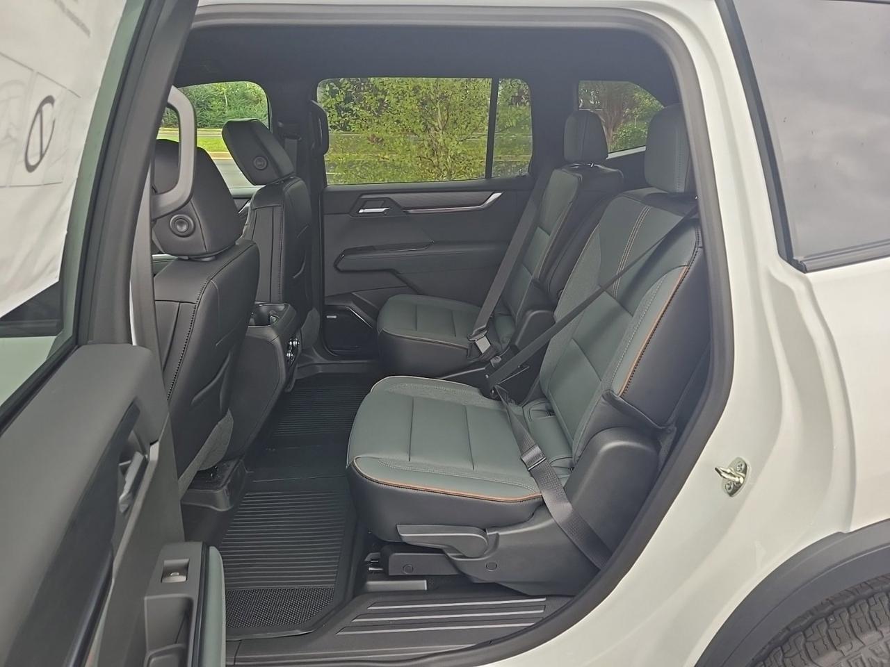 2026 GMC Acadia AT4 Fredericksburg VA
