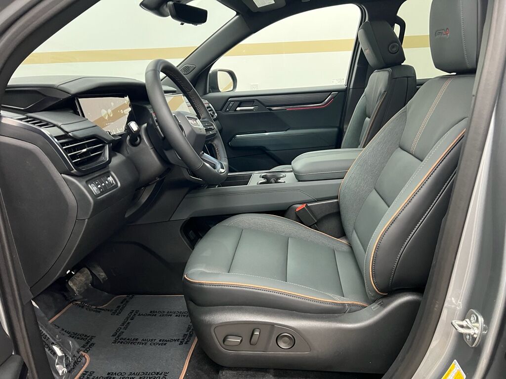 2026 GMC Acadia AWD AT4