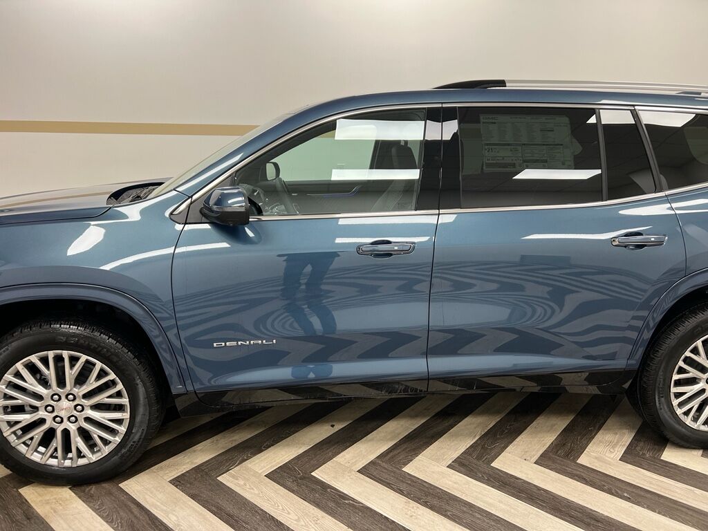 2026 GMC Acadia AWD Denali