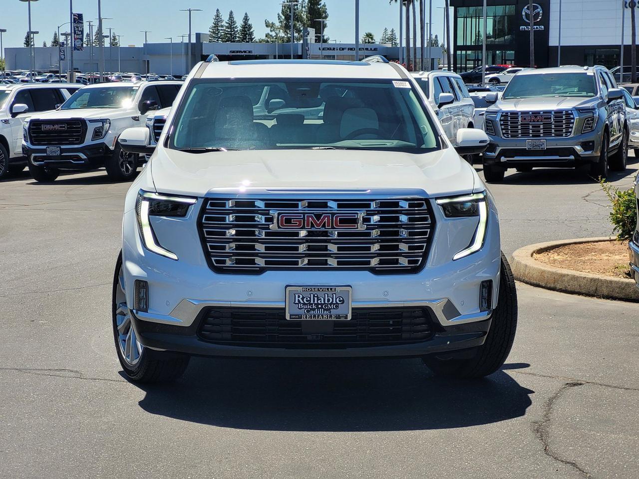 2026 GMC Acadia AWD Denali