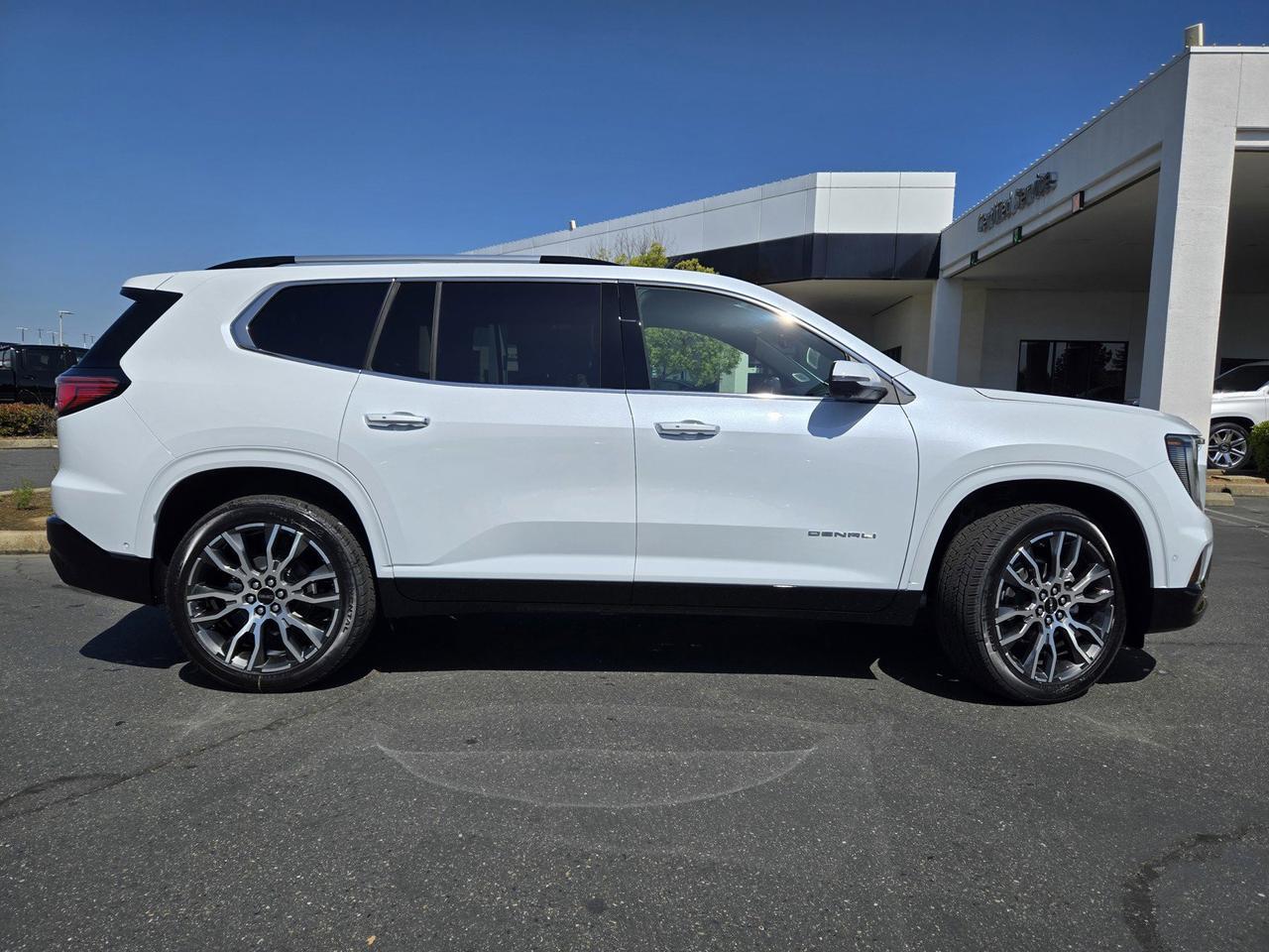 2026 GMC Acadia AWD Denali Ultimate