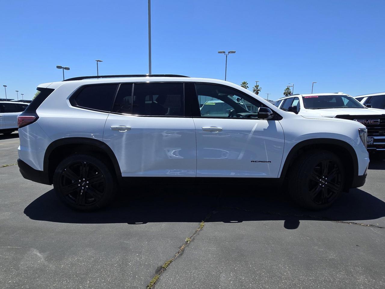 2026 GMC Acadia AWD Elevation