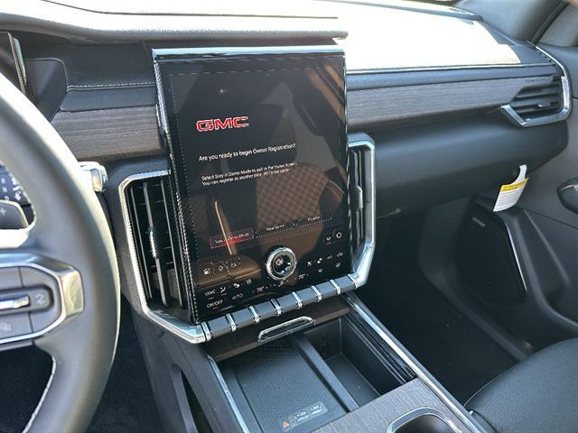 2026 GMC Acadia Denali FWD Tucson AZ