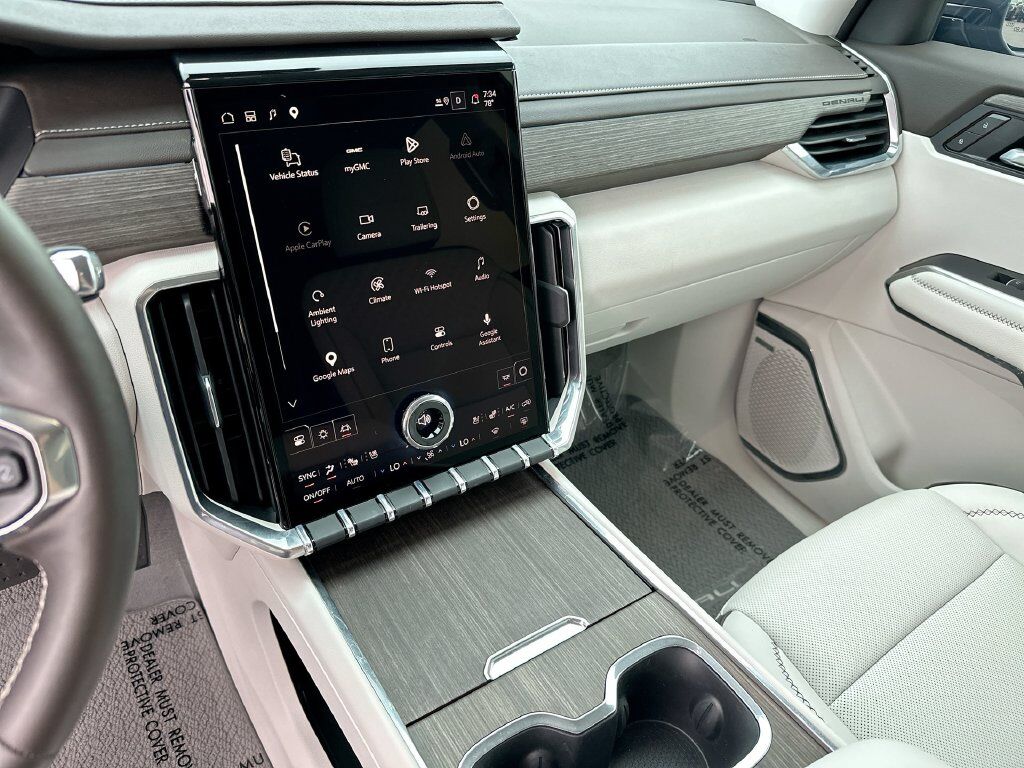 2026 GMC Acadia Denali Tucson AZ