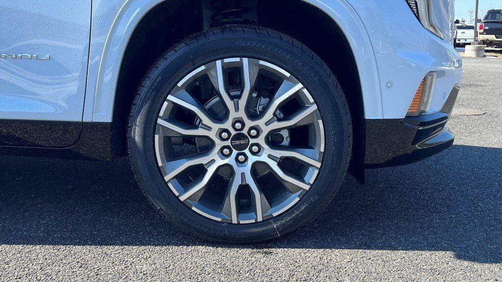 2026 GMC Acadia Denali Ultimate Fredericksburg VA