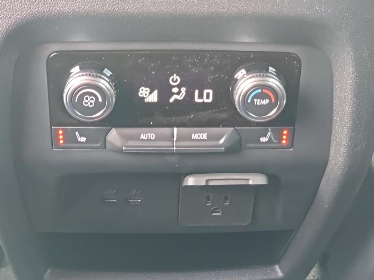 2026 GMC Acadia Denali Ultimate Fredericksburg VA