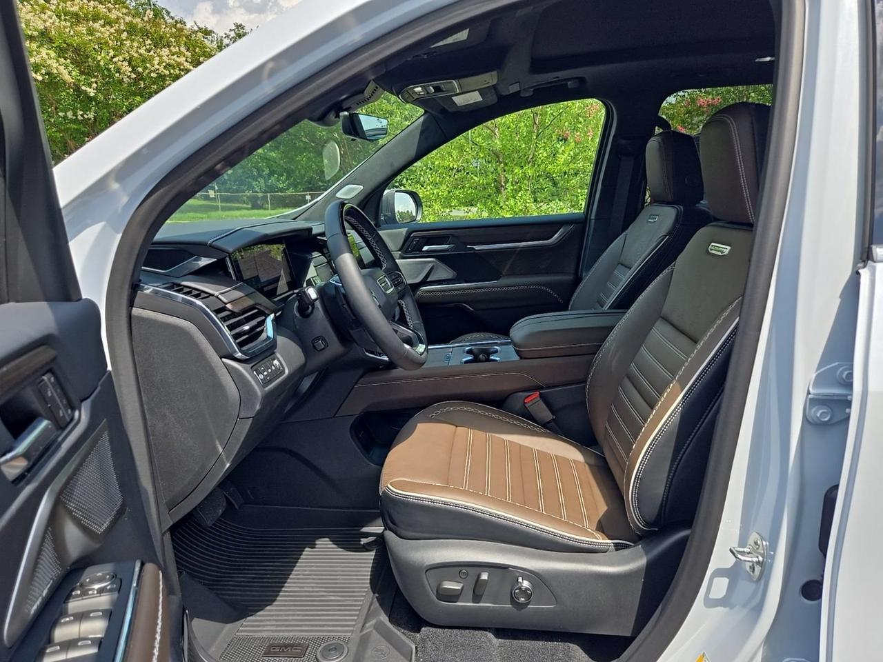 2026 GMC Acadia Denali Ultimate Fredericksburg VA