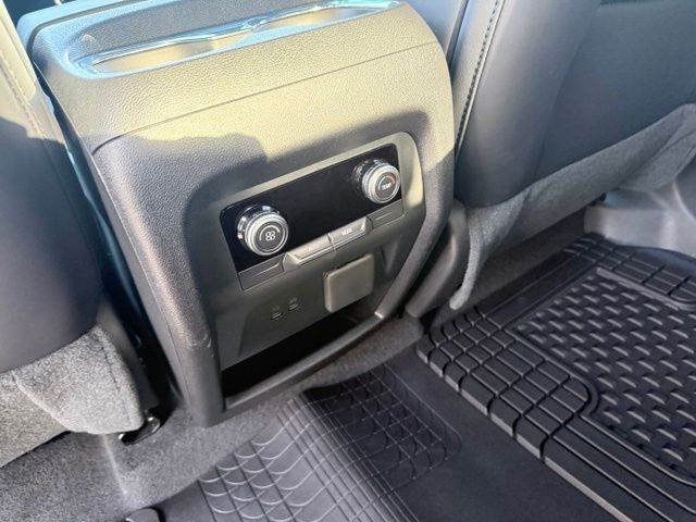 2026 GMC Acadia Elevation Kerrville TX