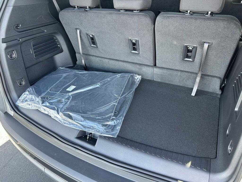 2026 GMC Acadia Elevation Tucson AZ