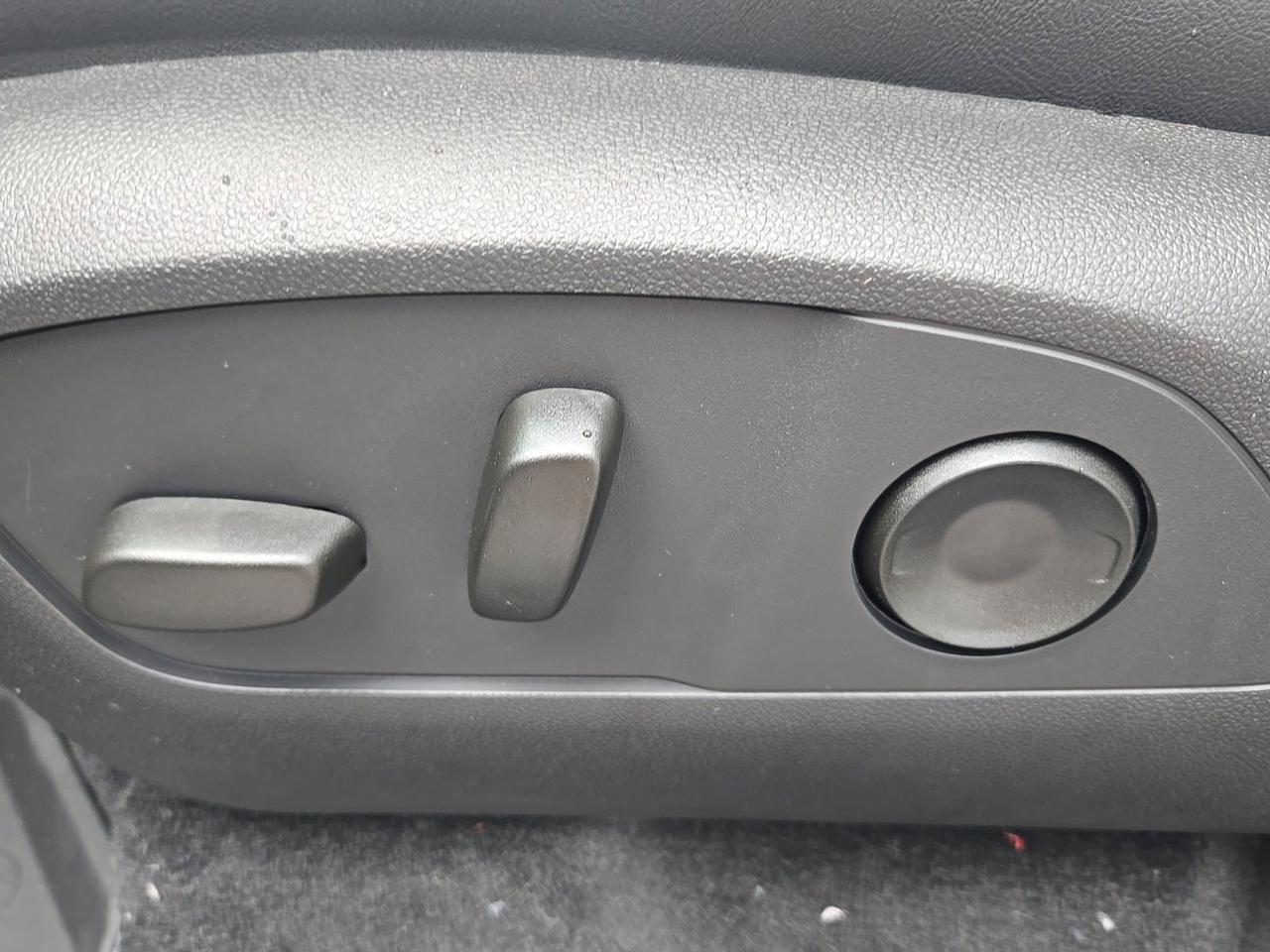 2026 GMC Acadia Elevation Fredericksburg VA