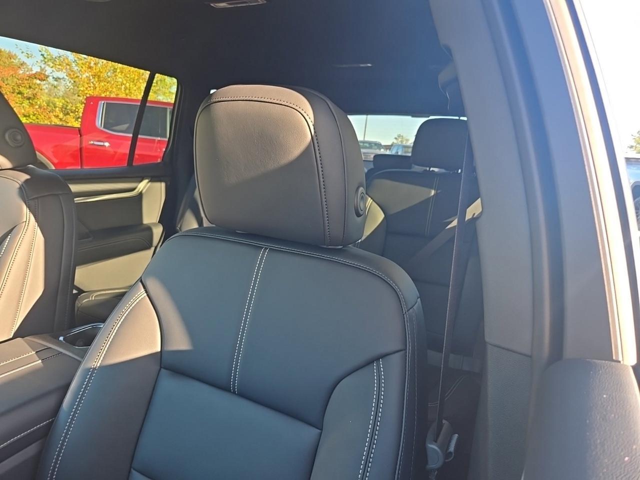 2026 GMC Acadia Elevation Fredericksburg VA