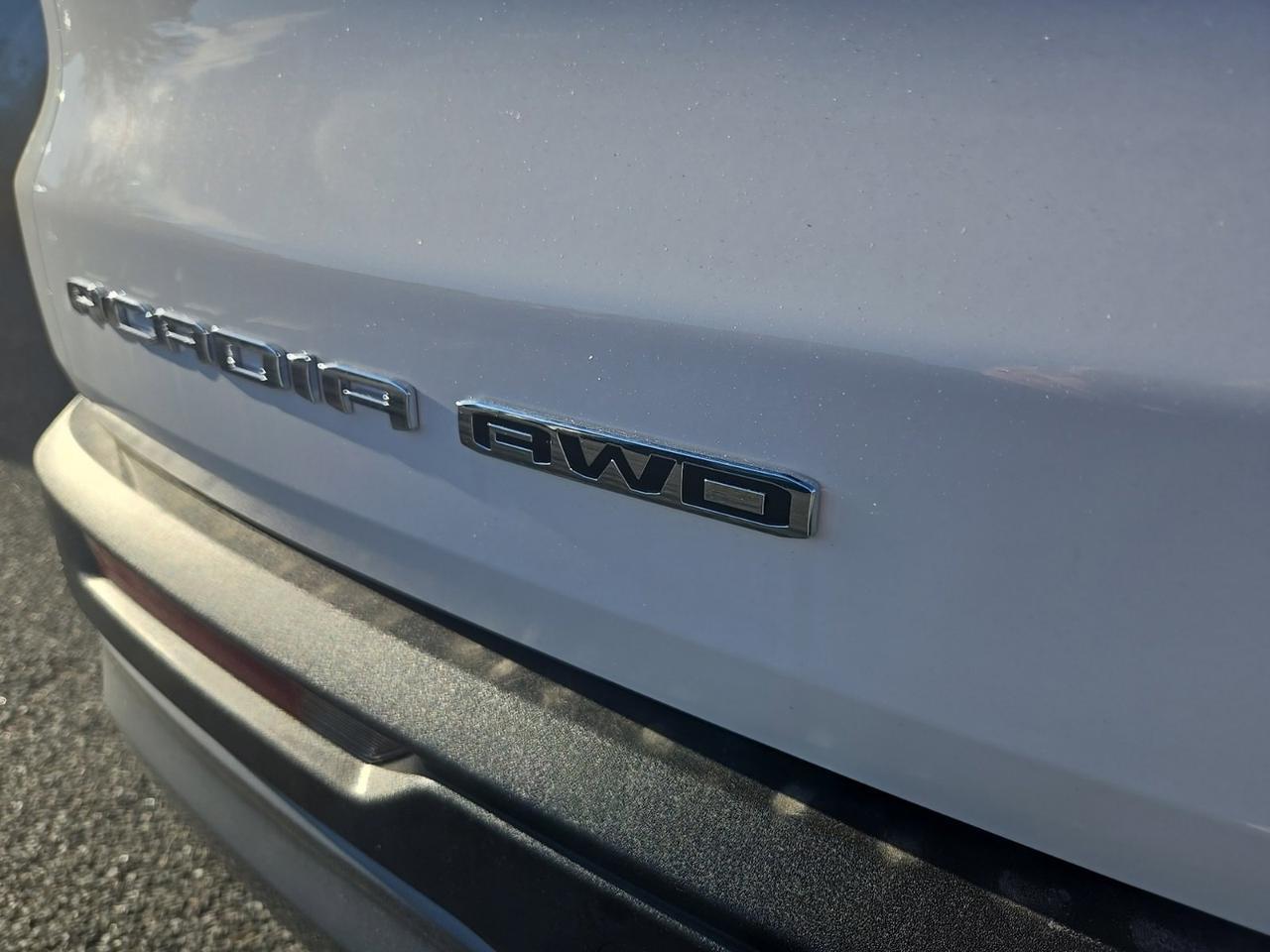 2026 GMC Acadia Elevation Fredericksburg VA