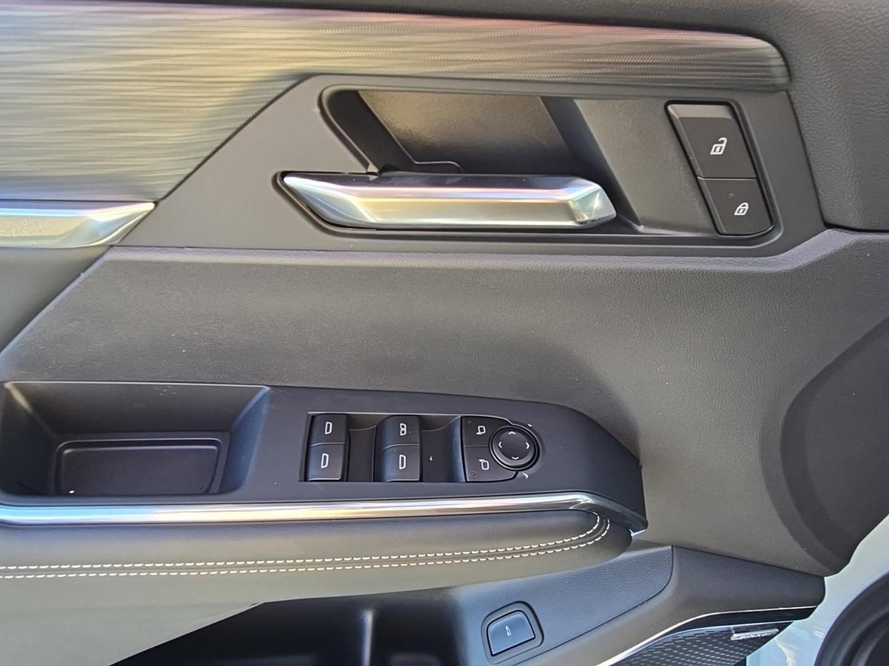 2026 GMC Acadia Elevation Fredericksburg VA