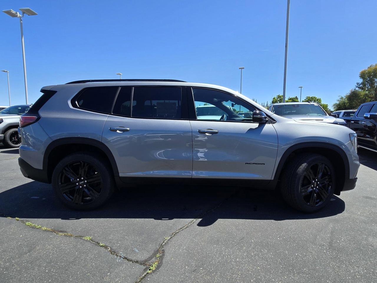 2026 GMC Acadia FWD Elevation