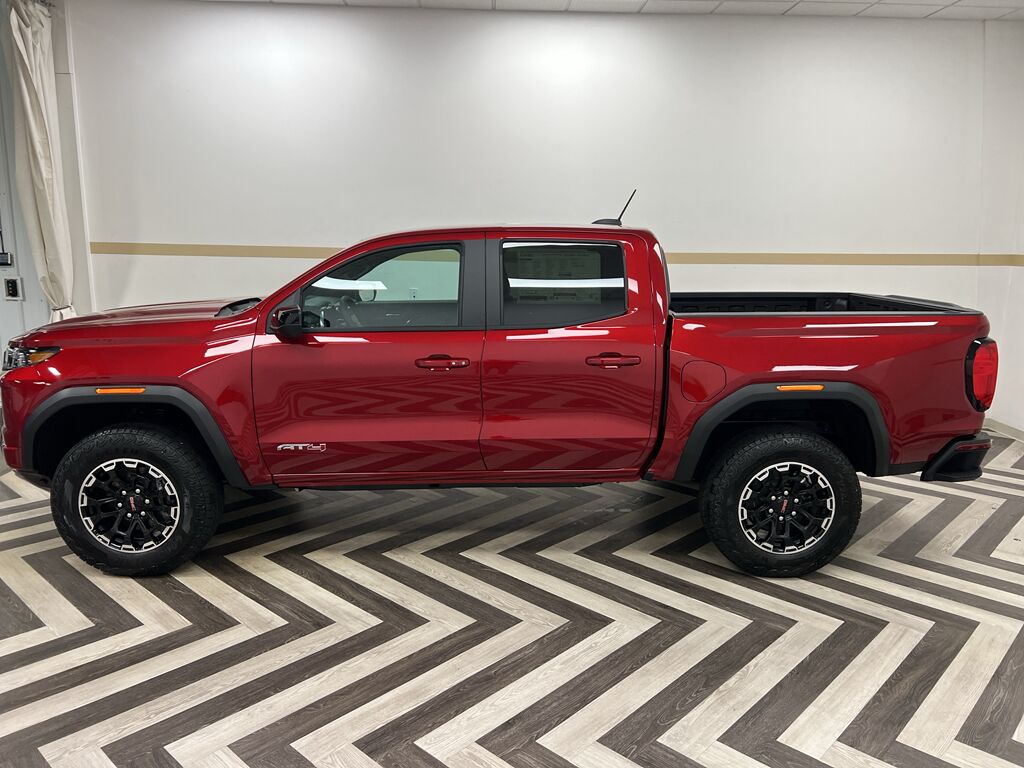 2026 GMC Canyon 4WD AT4 Gasoline