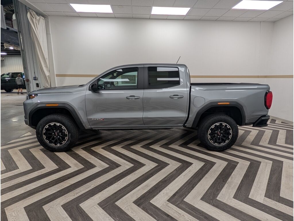 2026 GMC Canyon 4WD AT4 Gasoline
