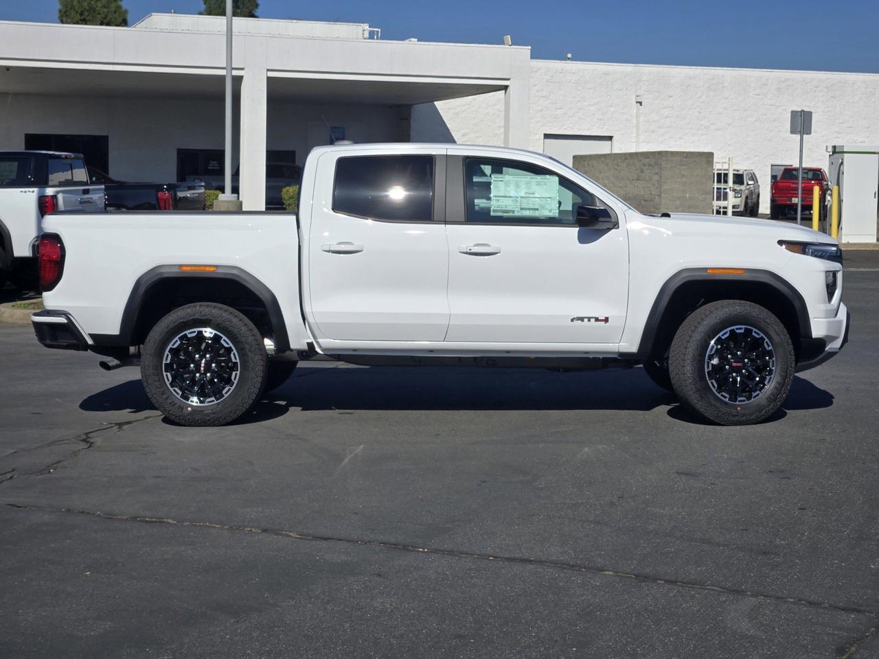 2026 GMC Canyon 4WD AT4