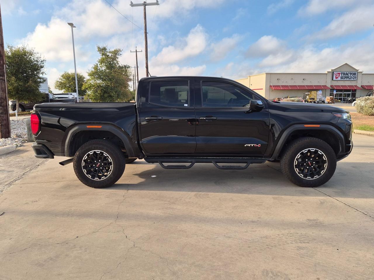 2026 GMC Canyon 4WD AT4
