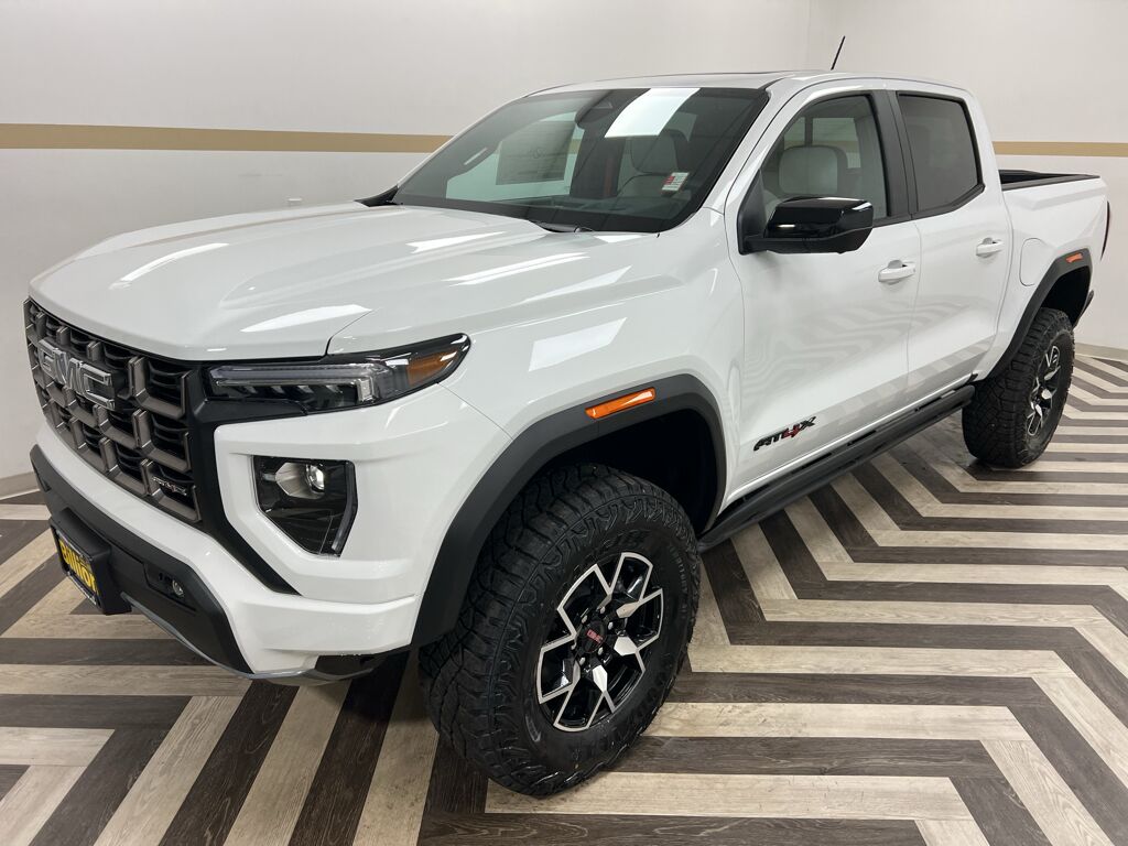 2026 GMC Canyon 4WD AT4X Gasoline