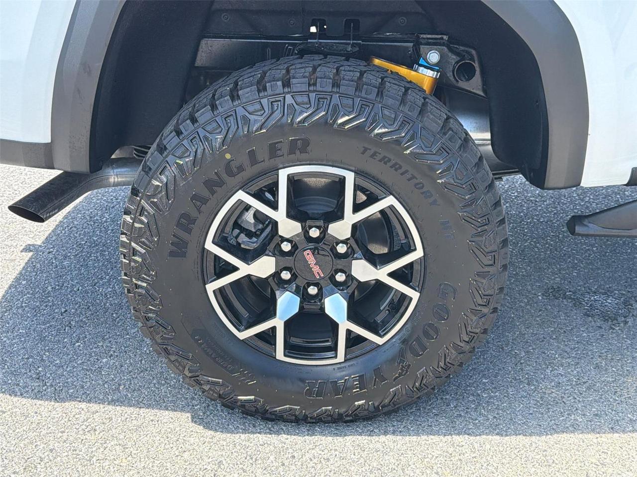 2026 GMC Canyon 4WD AT4X Hagerstown MD