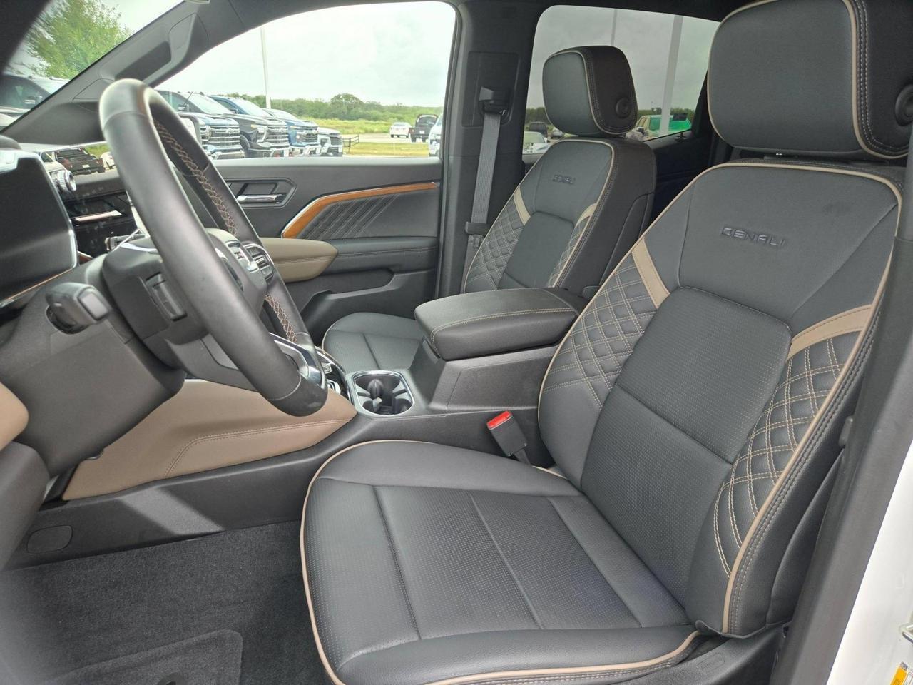 2026 GMC Canyon Denali - Photo 10
