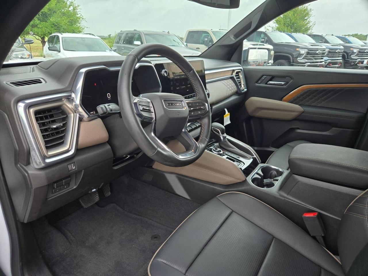 2026 GMC Canyon Denali - Photo 11