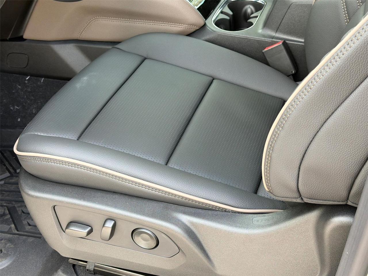 2026 GMC Canyon 4WD Denali Hagerstown MD