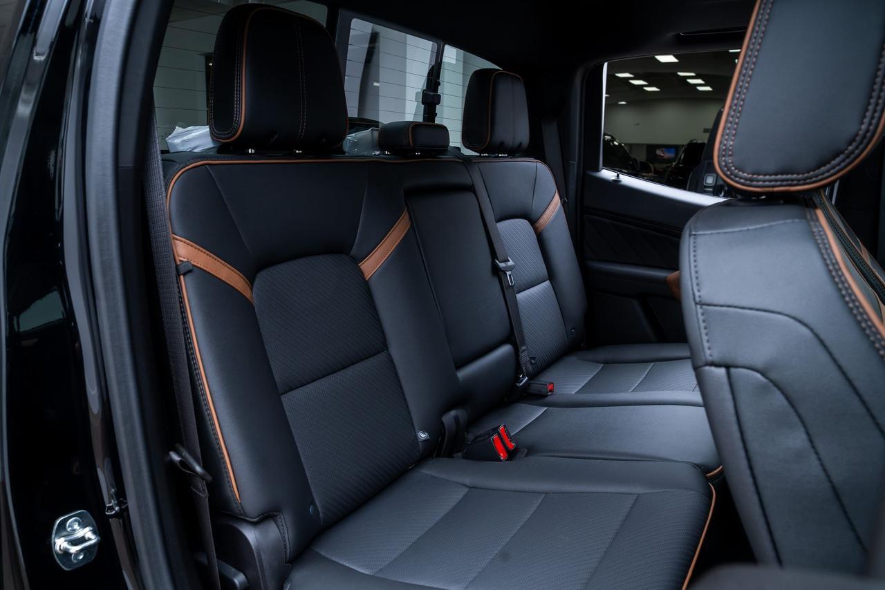 2026 GMC Canyon AT4 Technology Plus Pkg 1-Owner Portland OR