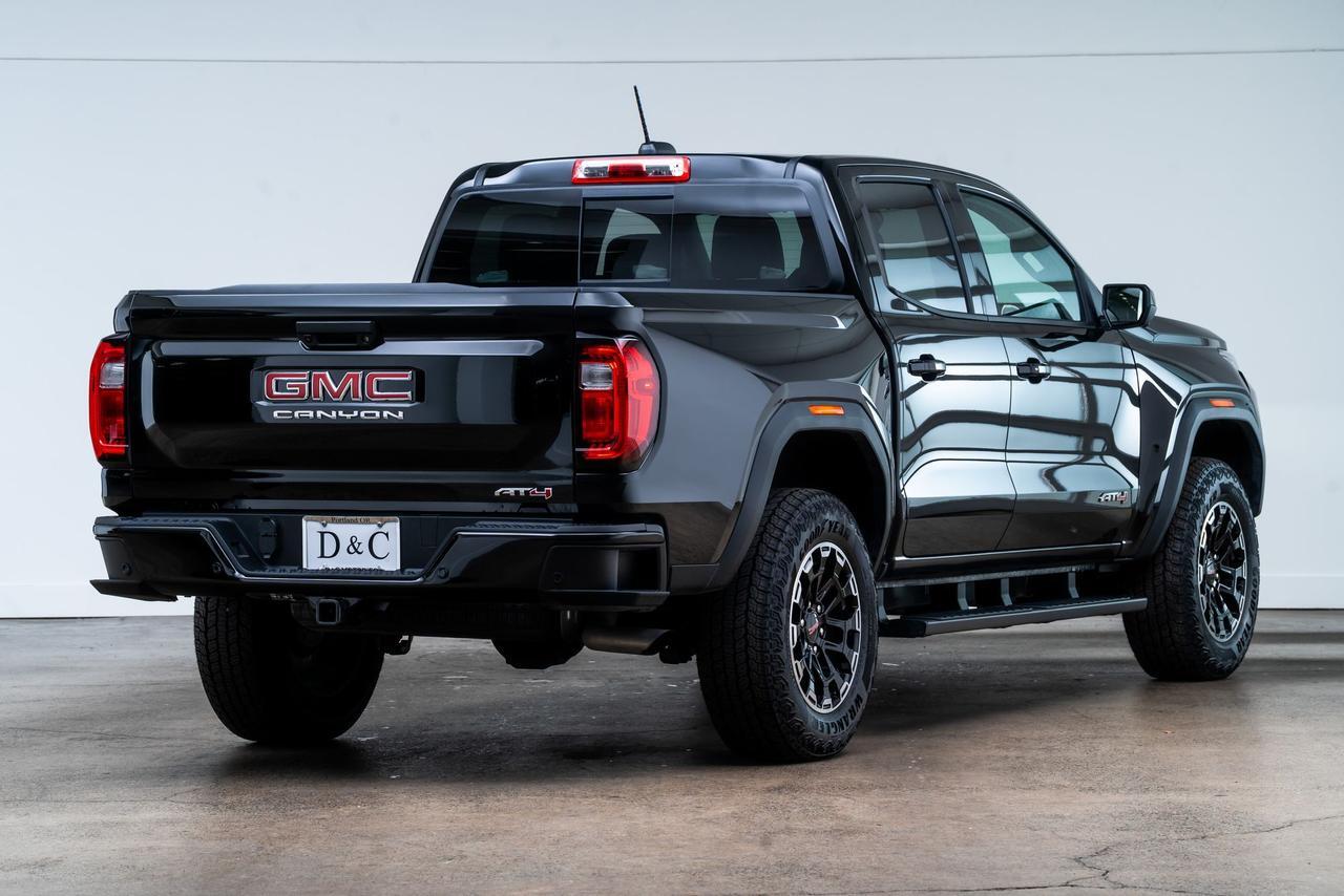 2026 GMC Canyon AT4 Technology Plus Pkg 1-Owner Portland OR