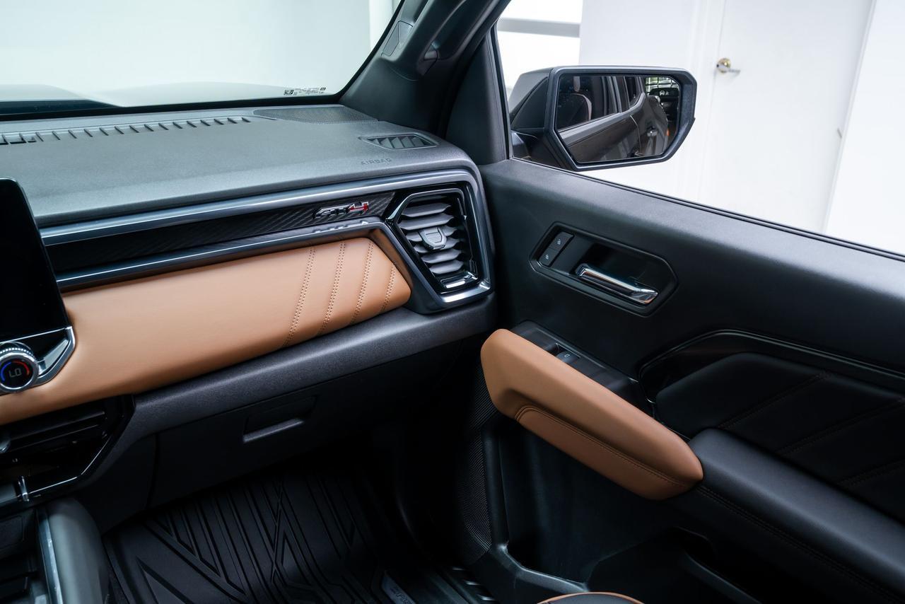 2026 GMC Canyon AT4 Technology Plus Pkg 1-Owner Portland OR