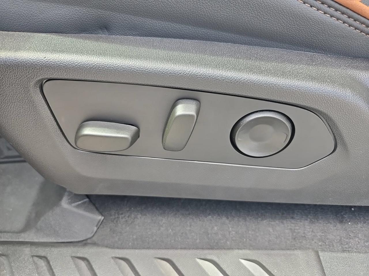 2026 GMC Canyon AT4 Fredericksburg VA