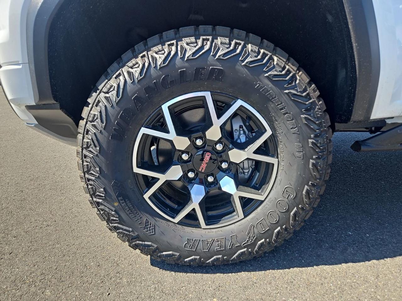 2026 GMC Canyon AT4X Fredericksburg VA