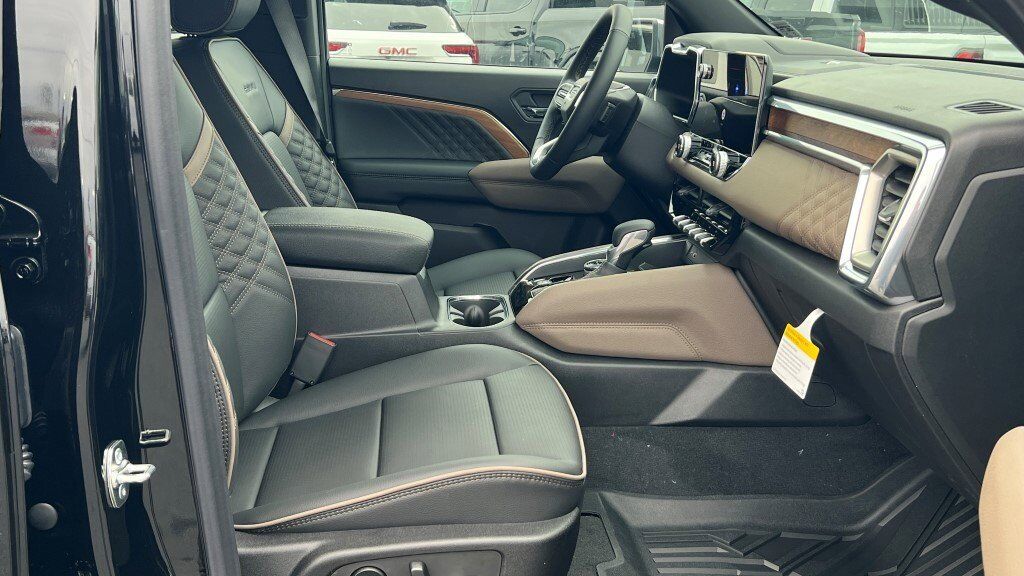 2026 GMC Canyon Denali Fredericksburg VA