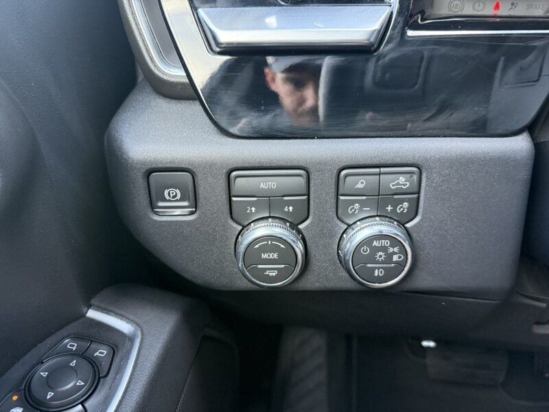 2026 GMC Sierra 1500 5.3L V8 4x4 12k mi's SLT Leather Collinsville OK